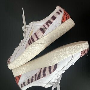 Puma White Sneakers with Zebra Stripe and Orange Heel